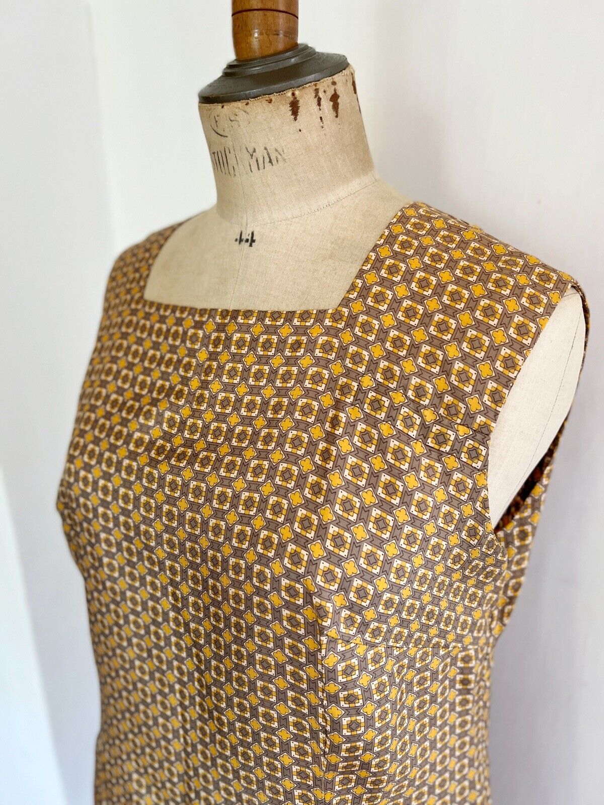 Vintage French satin DRESS from Lyon gold TIE PRINT c1950