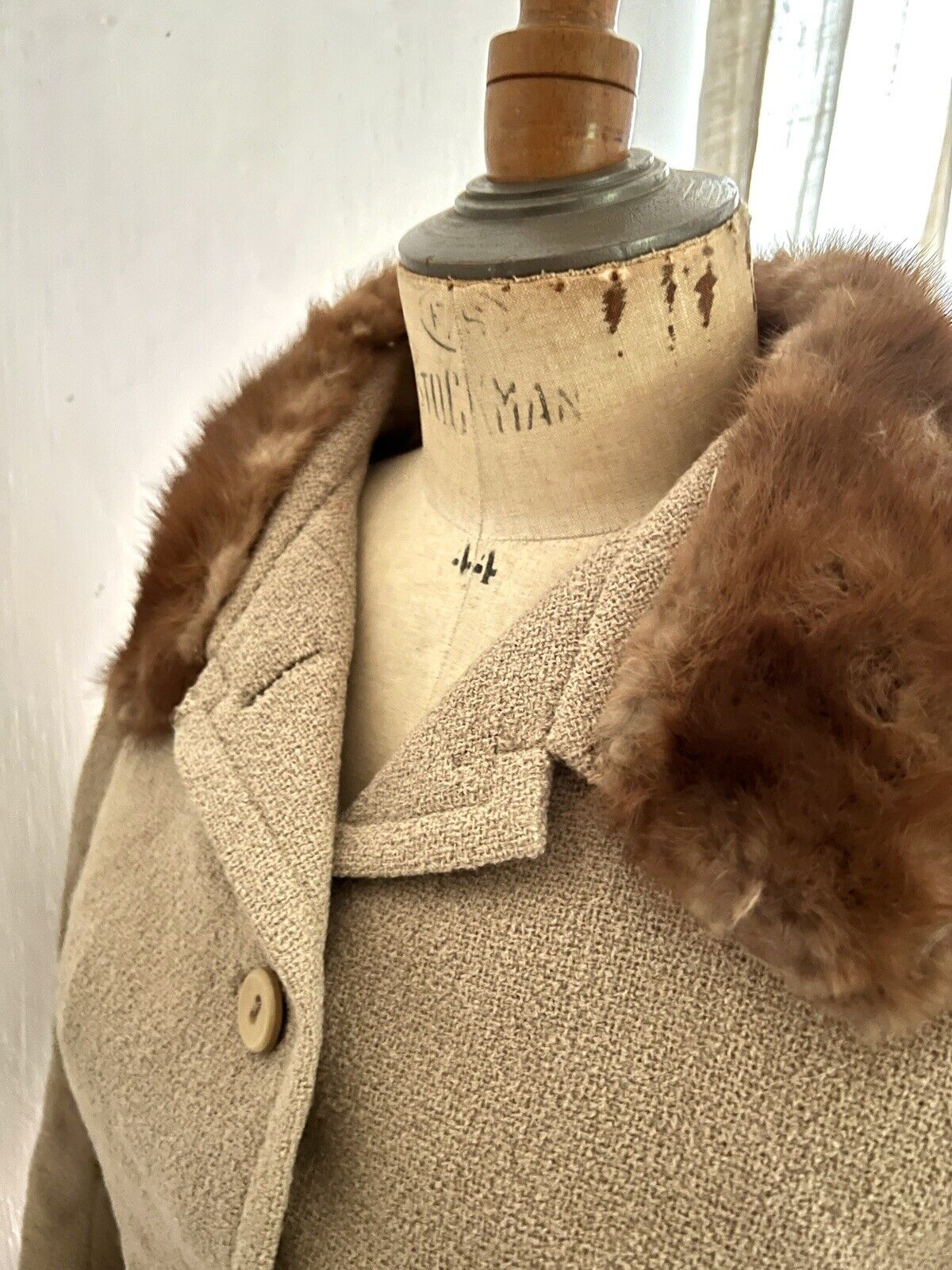 Vintage French woman beige wool spencer JACKET MINK FUR collar c1950