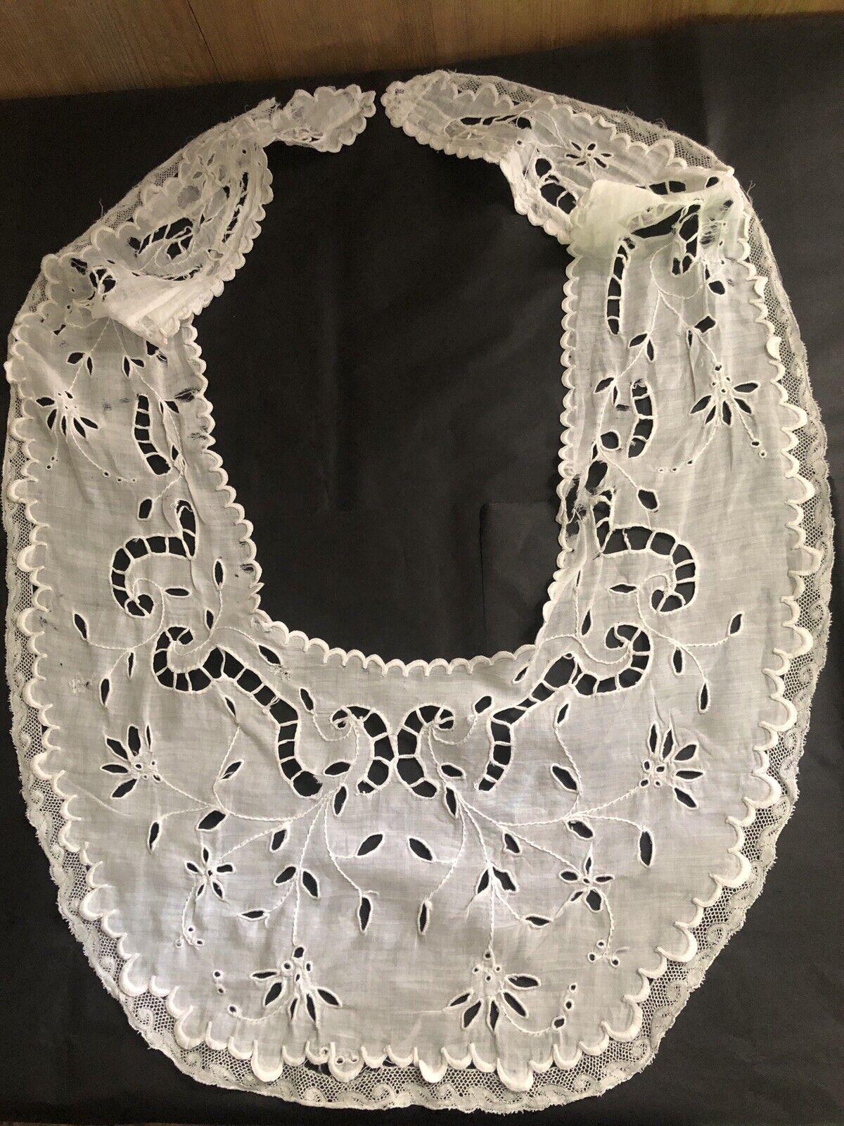 Antique French RICHELIEU embroideries LACE COLLAR c1900