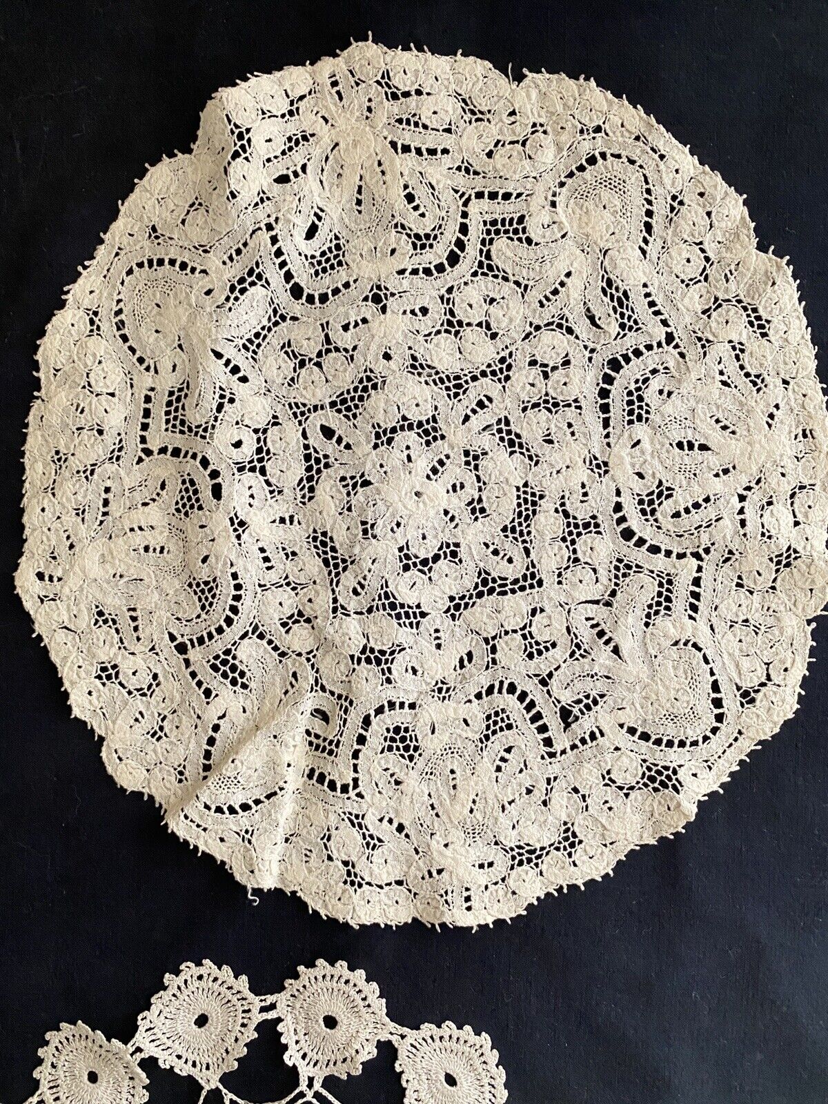 BUNDLE 5 LARGE vintage French FILET LACE DOILIES napperon CRAFT c1930