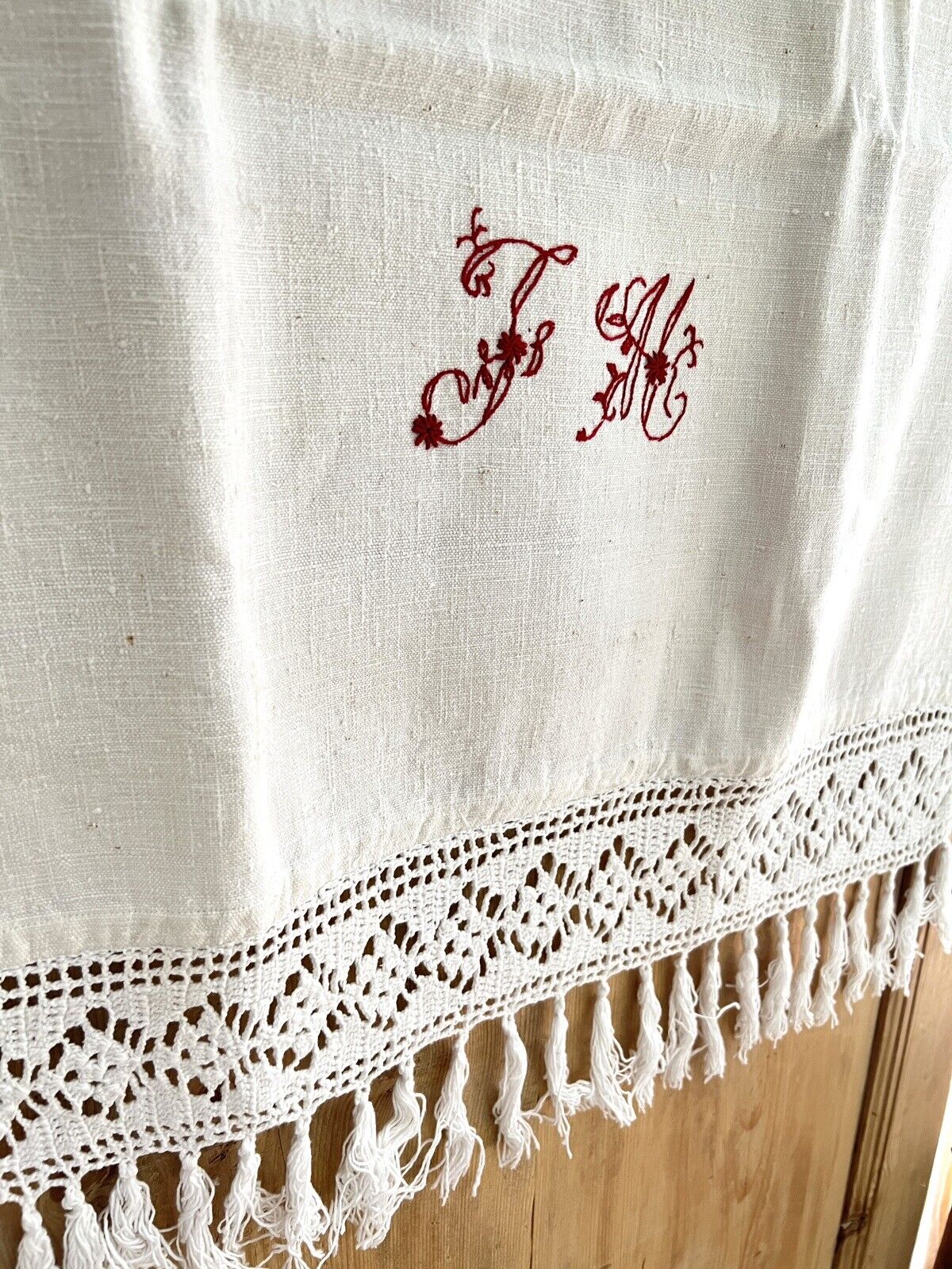 Antique French EMBROIDERED FILET LACE NUBBY LINEN curtain FH mono fringes c1920