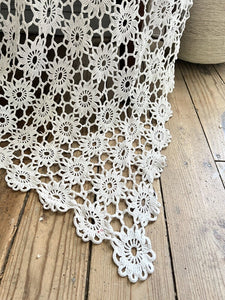 Vintage French floral FILET LACE BEDSPREAD c1930