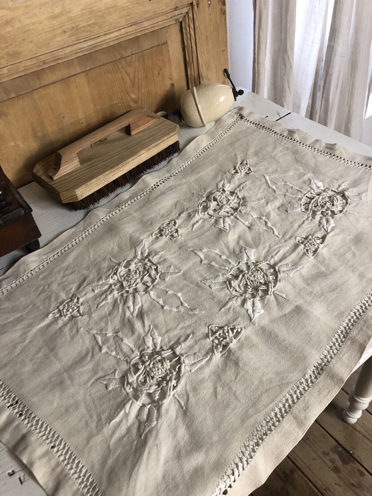 Art Nouveau LARGE French DOILY linen OPENWORKS napperon c1920