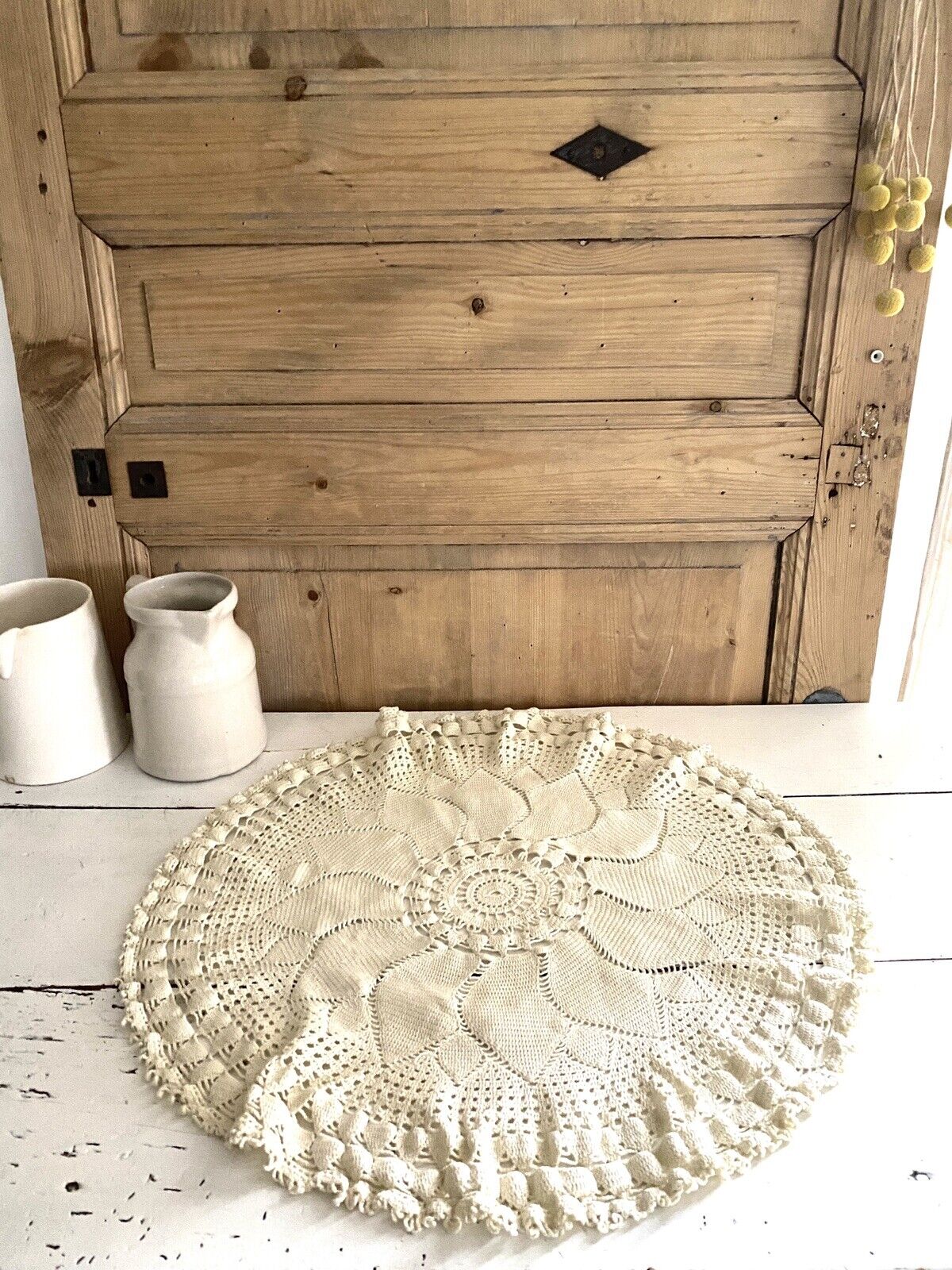 Vintage French filet lace ROUND doily HEAVY cotton ECRU rosace c1930