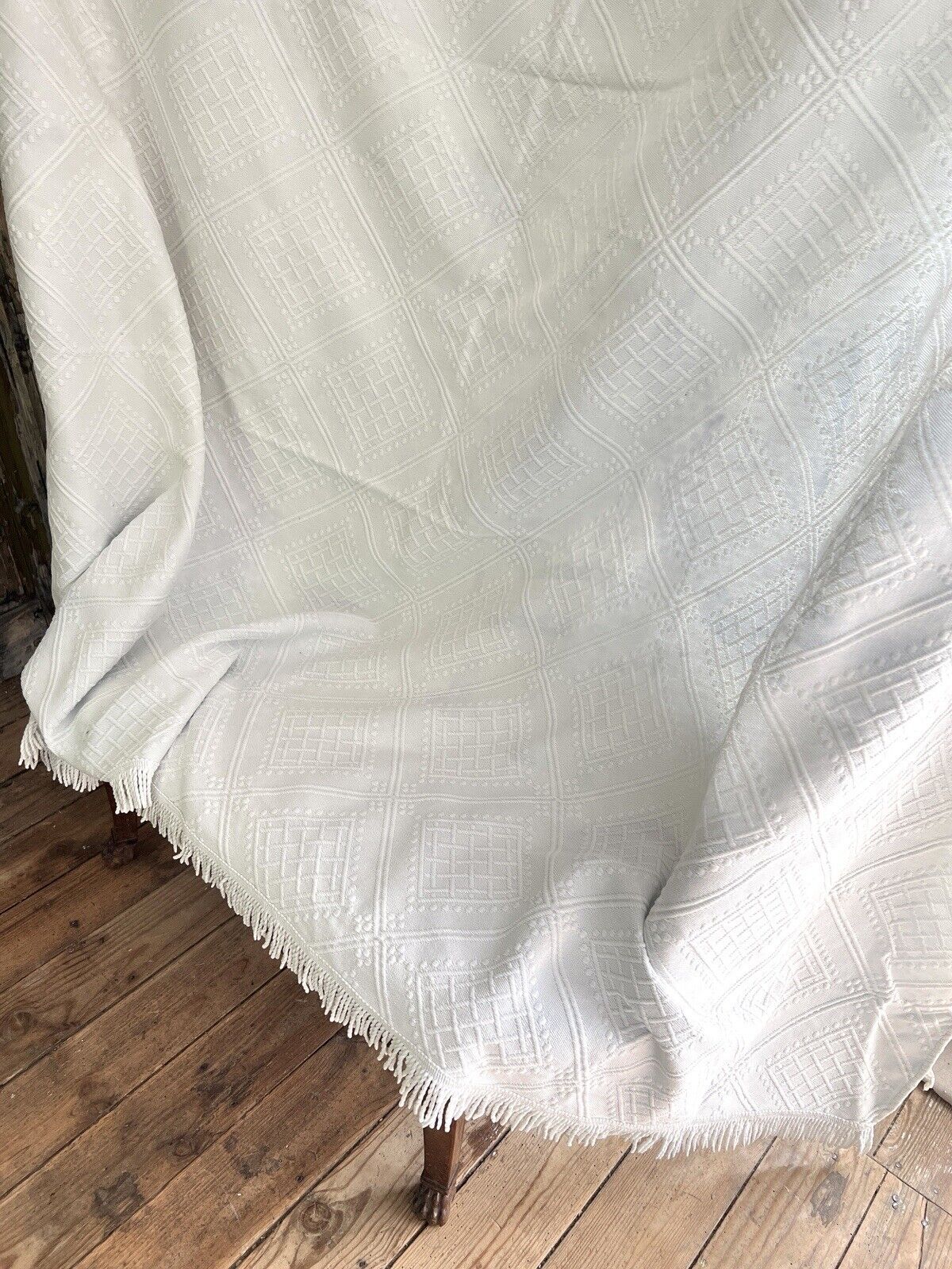 Vintage French XL damask COTTON PIQUE DE PROVENCE bed COVERLET FRINGES c1950