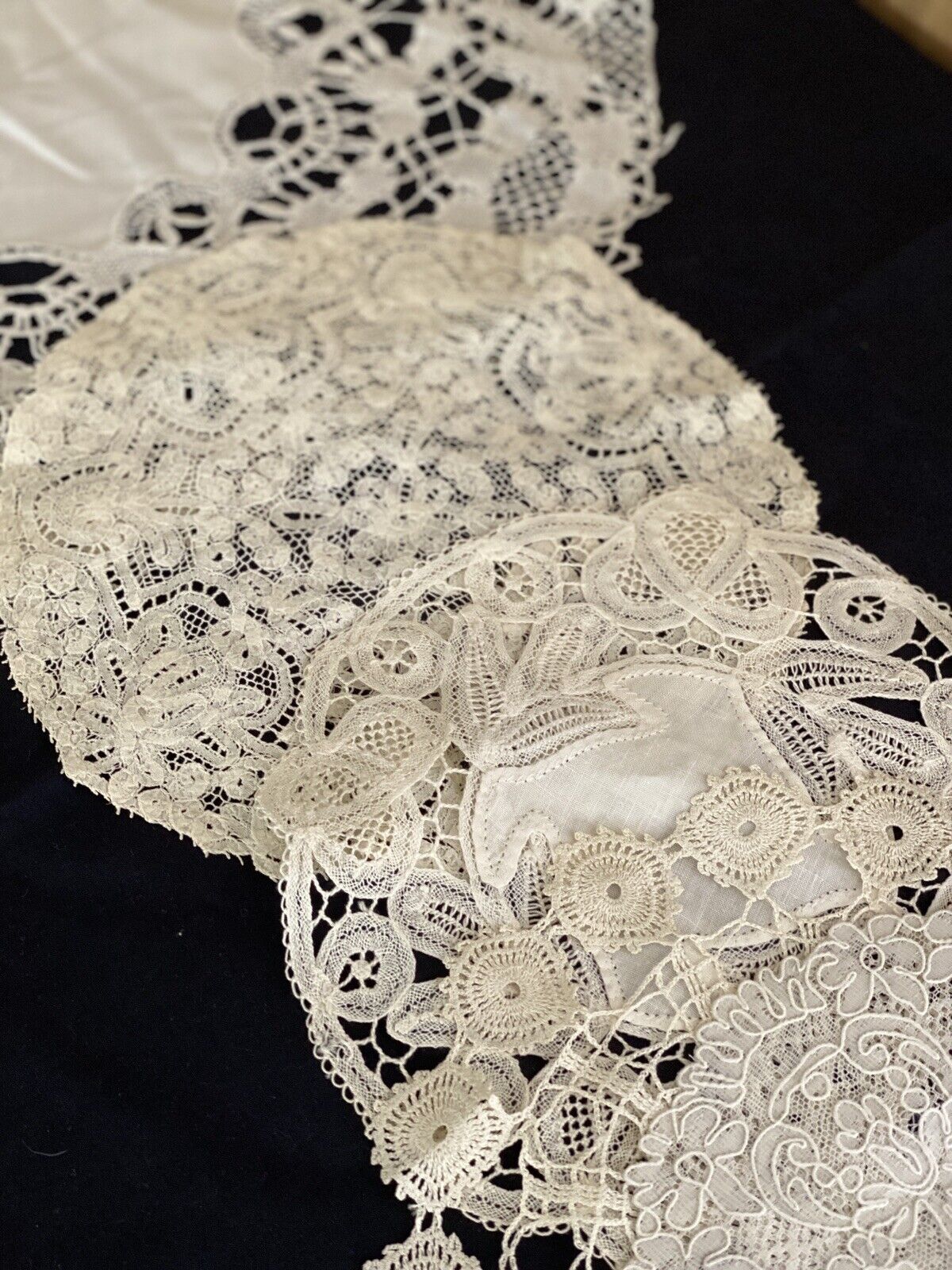 BUNDLE 5 LARGE vintage French FILET LACE DOILIES napperon CRAFT c1930