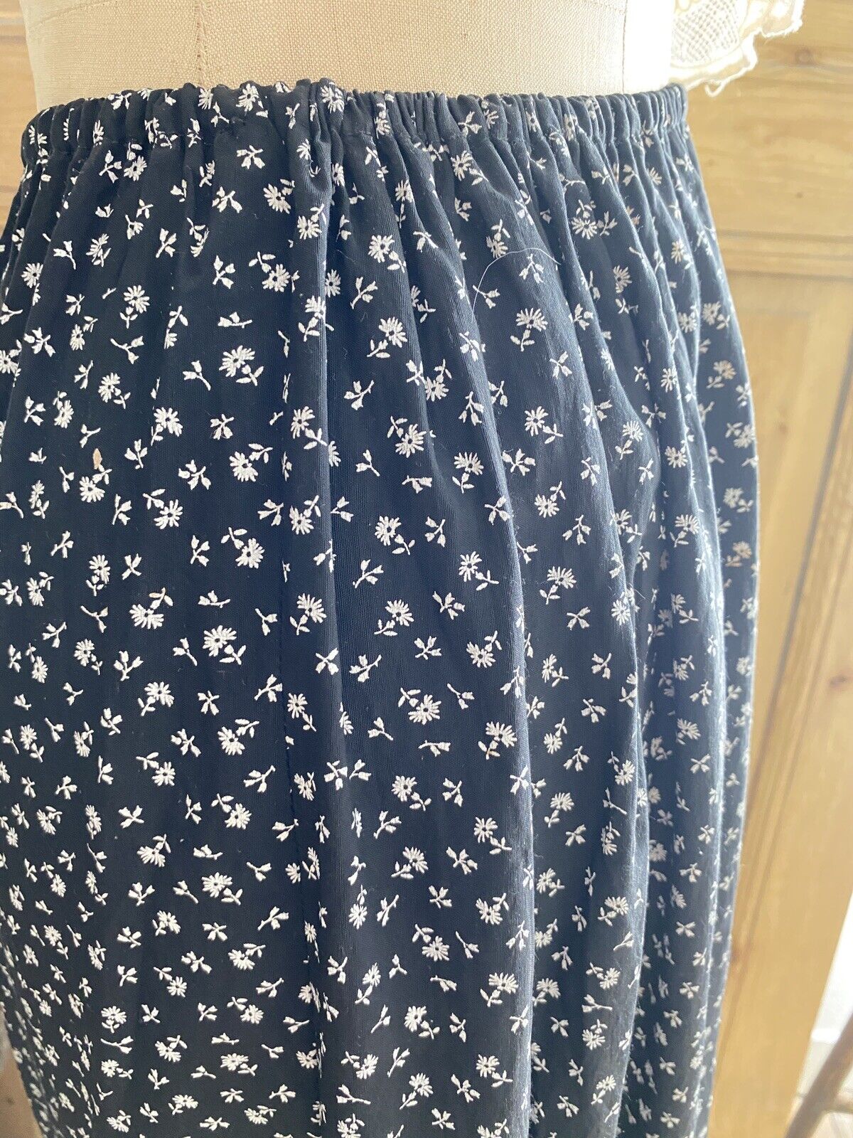 Vintage French cotton viscose FLORAL BLACK SKIRT c1960