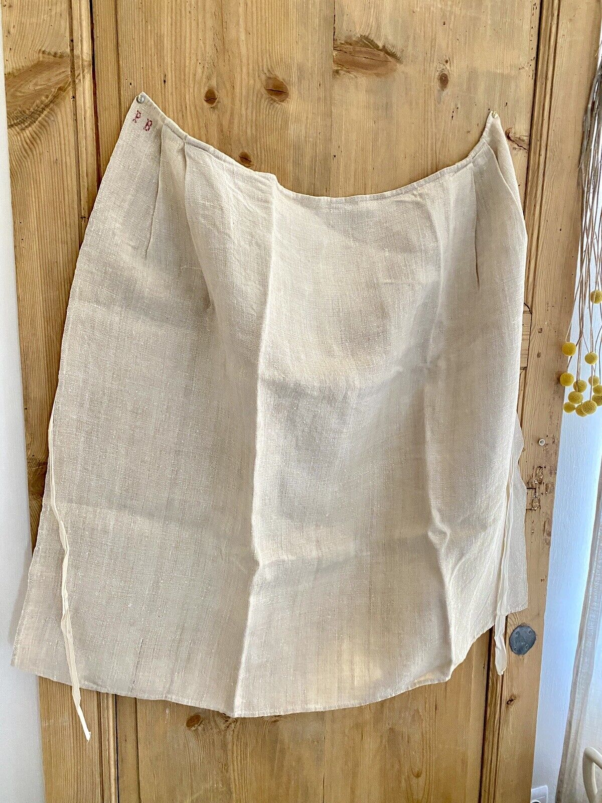 PRIMITIVE French WORK WEAR homespun LINEN NUNNERY pleated APRON PB mono c1830