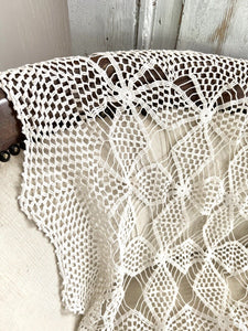 Vintage French FILET LACE textile TABLECLOTH bedspread c1930