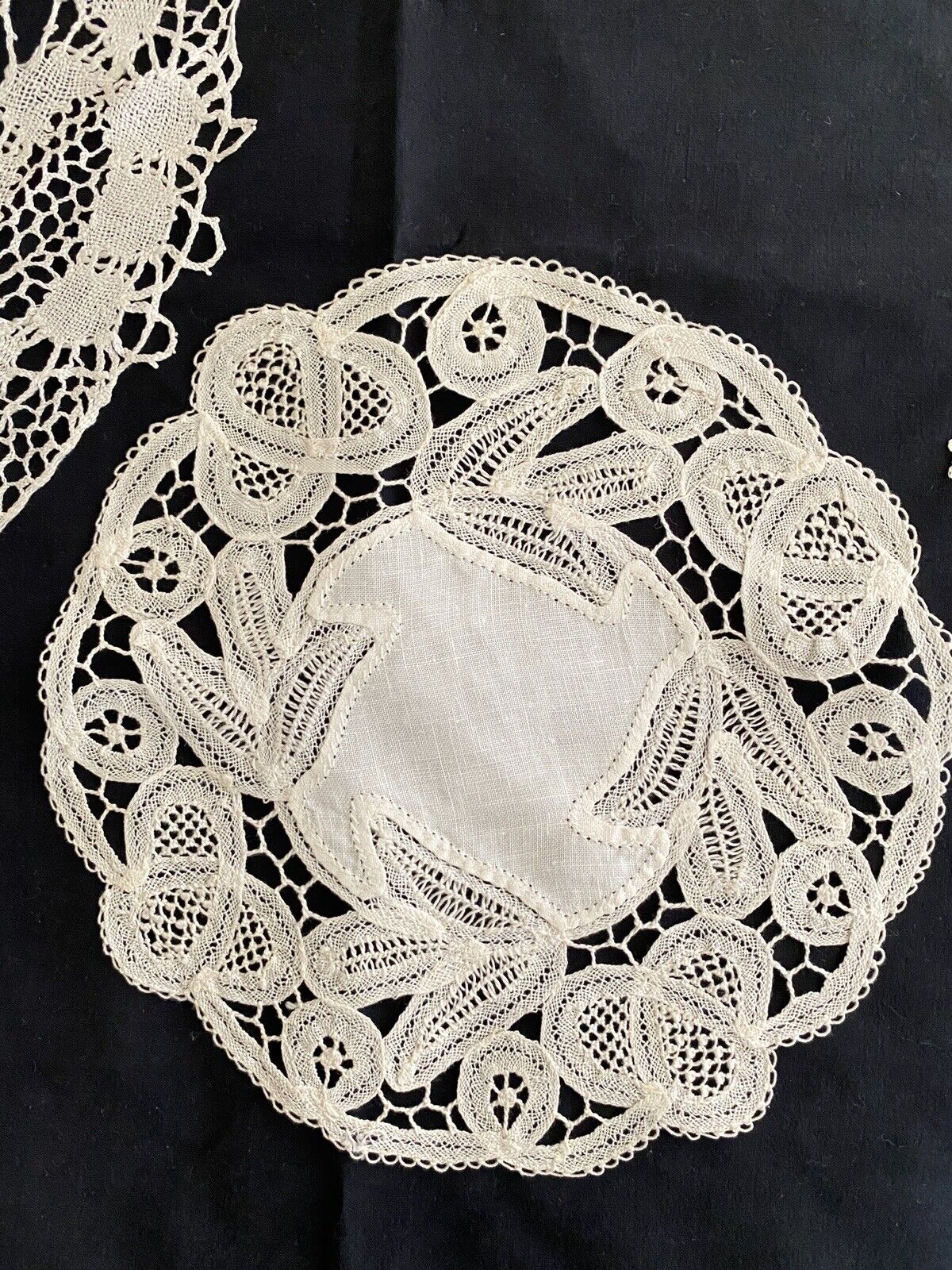 BUNDLE 5 LARGE vintage French FILET LACE DOILIES napperon CRAFT c1930