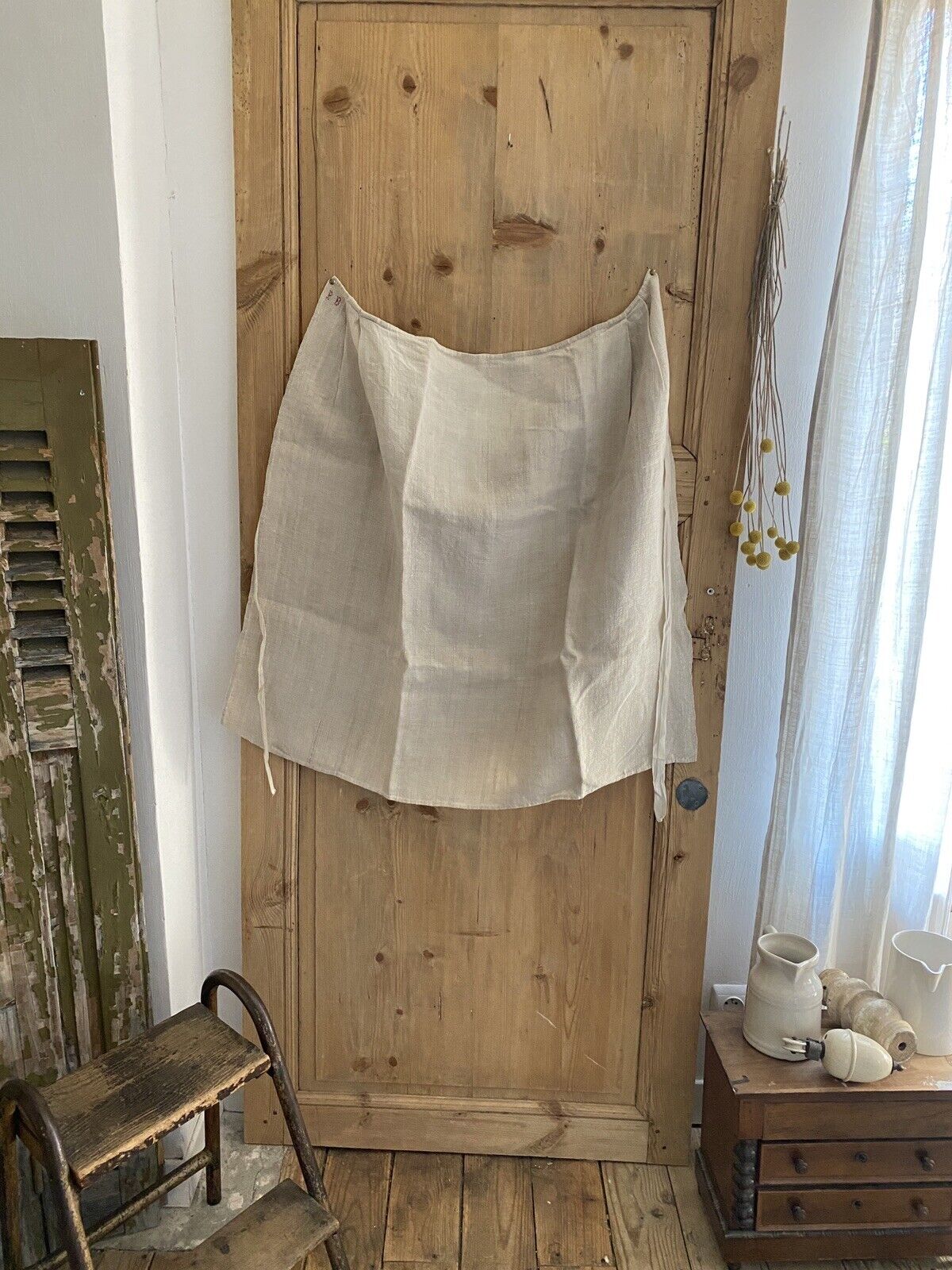 PRIMITIVE French WORK WEAR homespun LINEN NUNNERY pleated APRON PB mono c1830