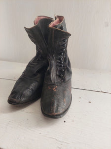 Edwardian French pair woman shoes BLACK LEATHER bobine heel WORN c1850