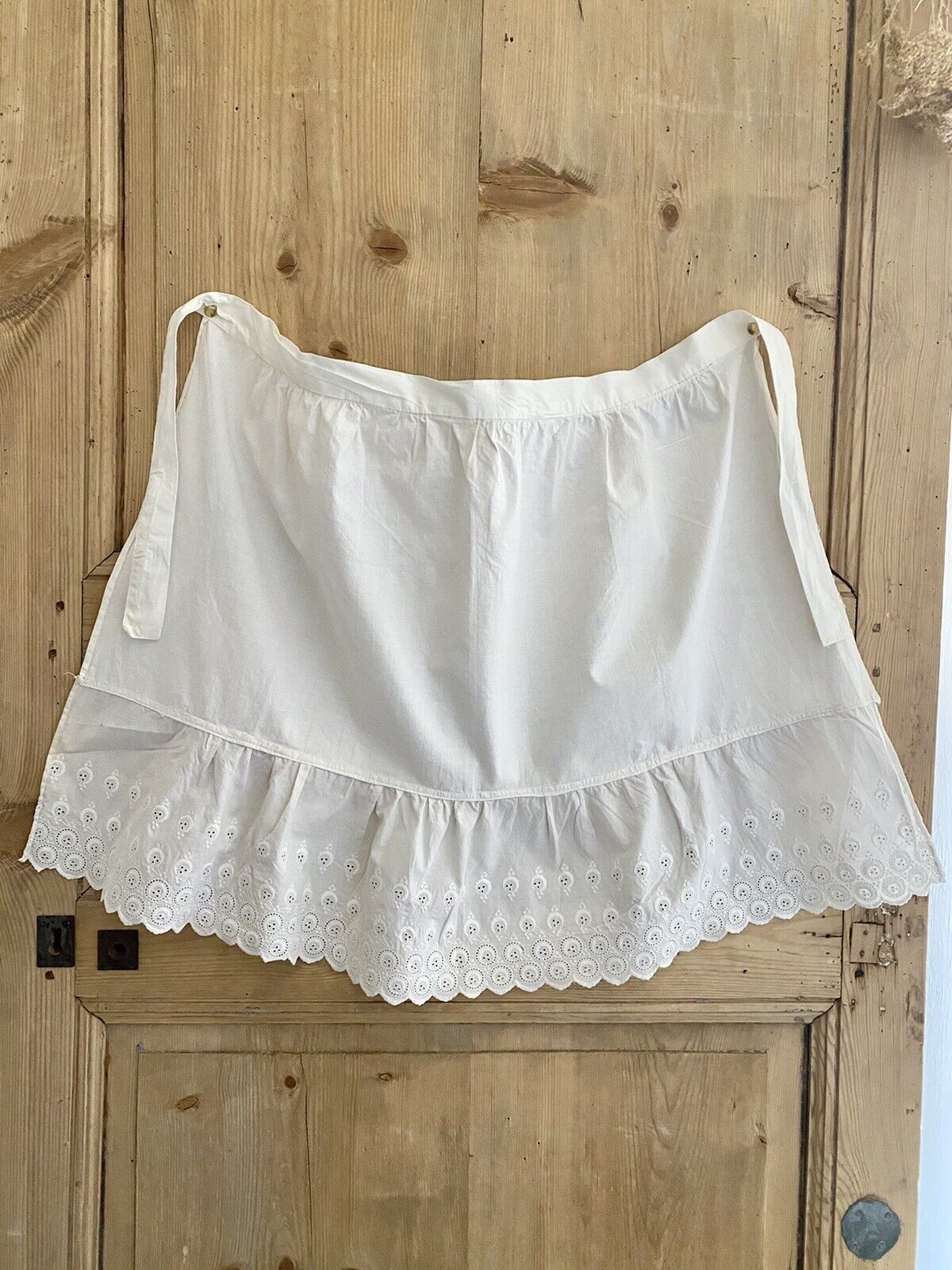 Vintage French service APRON work wear cotton BRODERIE ANGLAISE c1950