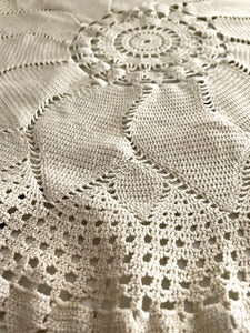 Vintage French filet lace ROUND doily HEAVY cotton ECRU rosace c1930