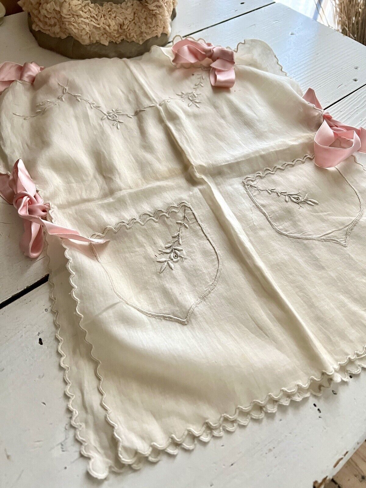 Victorian French UNUSED child SET coton apron and silk cap c1880