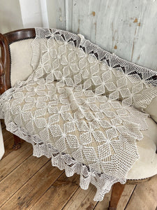 Vintage French FILET LACE textile TABLECLOTH bedspread c1930