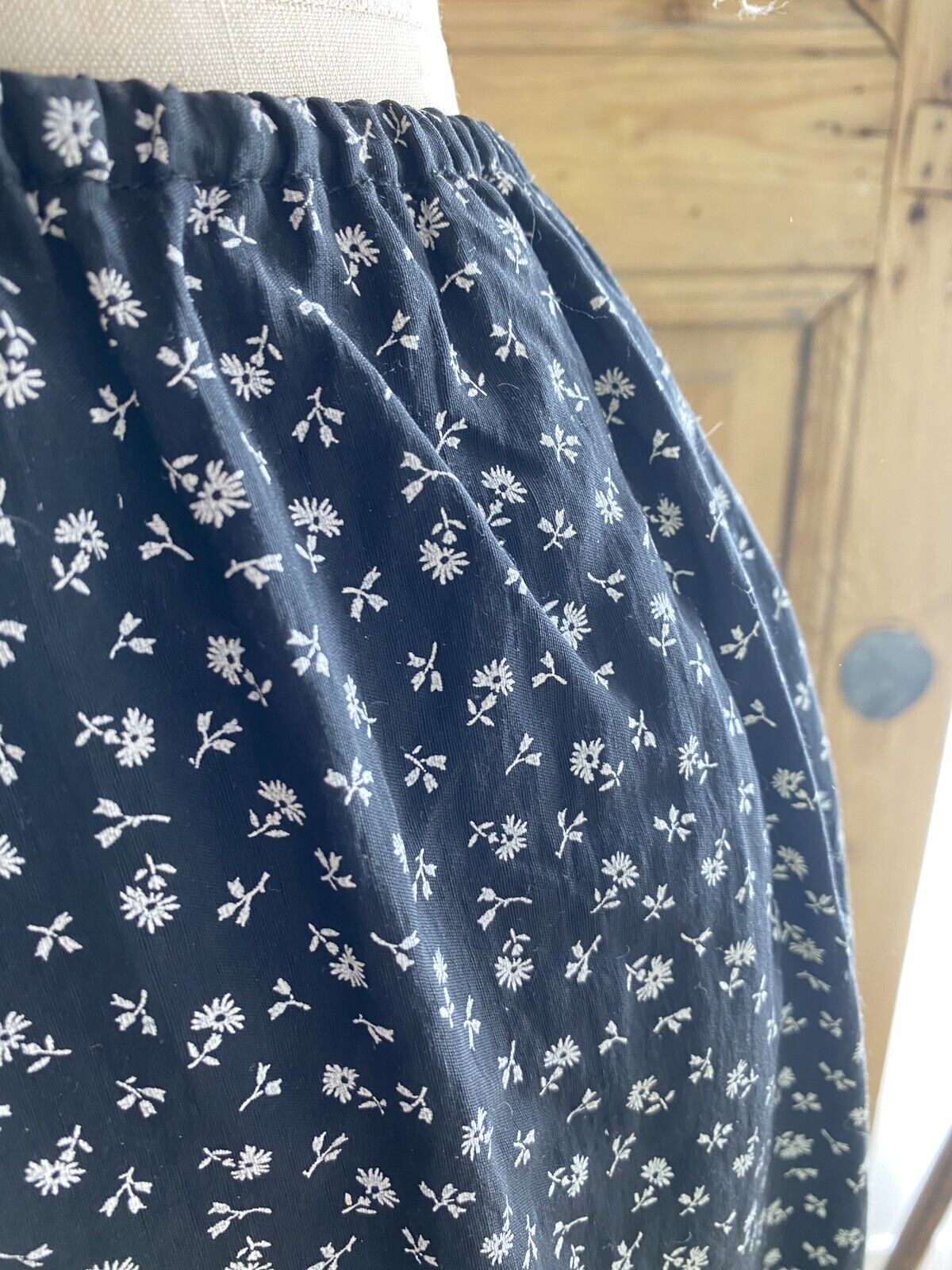 Vintage French cotton viscose FLORAL BLACK SKIRT c1960