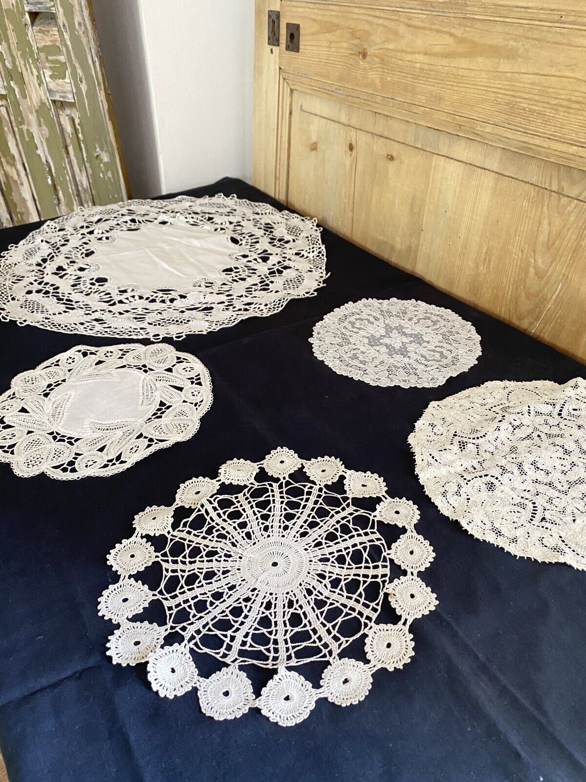 BUNDLE 5 LARGE vintage French FILET LACE DOILIES napperon CRAFT c1930