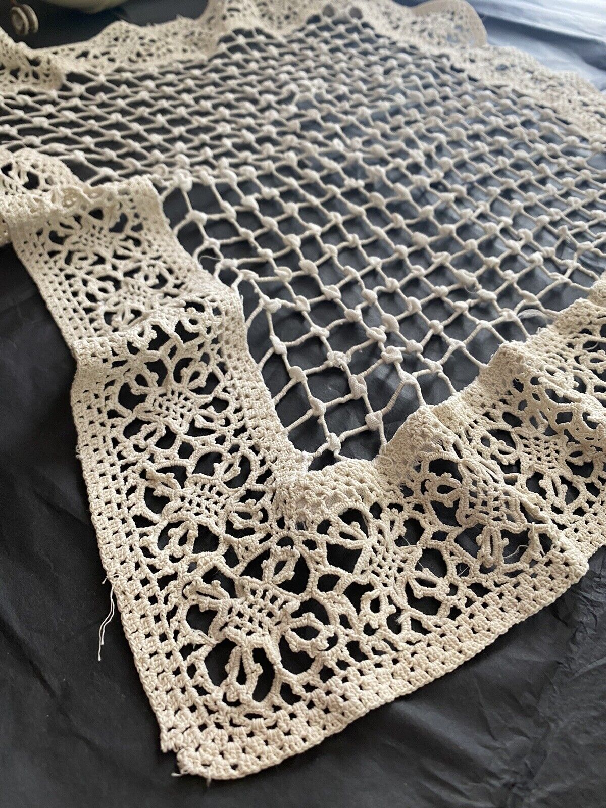 Vintage French filet lace DOILY cotton napperon net c1930