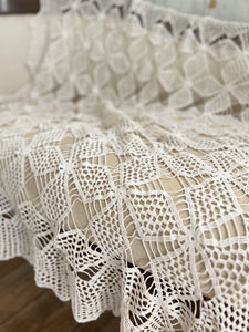 Vintage French FILET LACE textile TABLECLOTH bedspread c1930