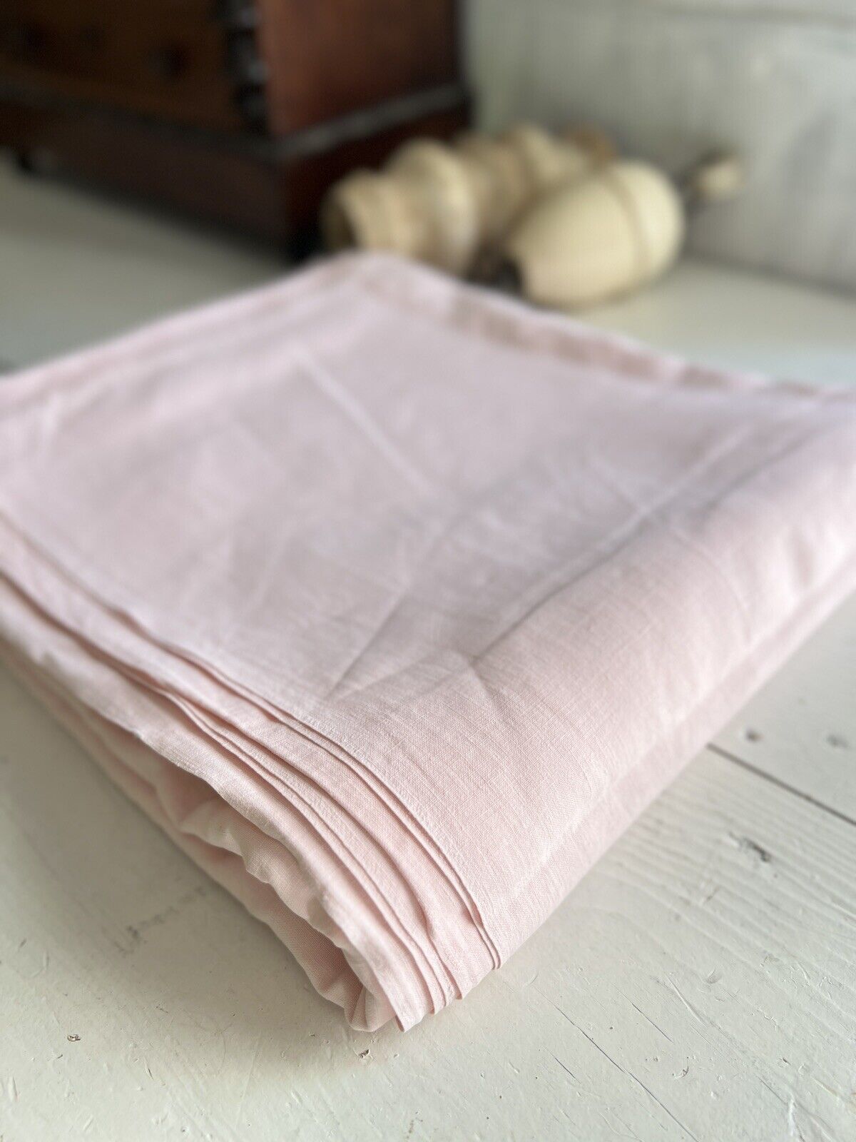 Art Deco French floppy pale pink LINEN FIL sheet CC mono c1930