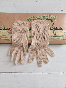 Antique VICTORIAN EDWARDIAN French crocheted cotton GLOVES  LACE c1880