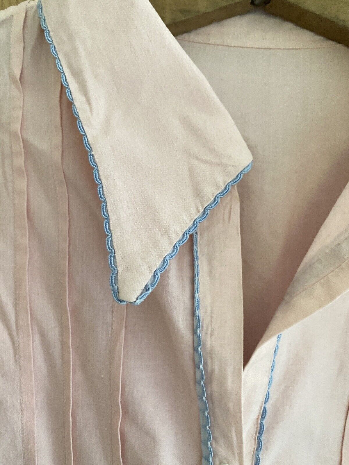 Art Deco woman PYJAMAS jacket CRISPY PINK poplin cotton PINTUCKS c1930