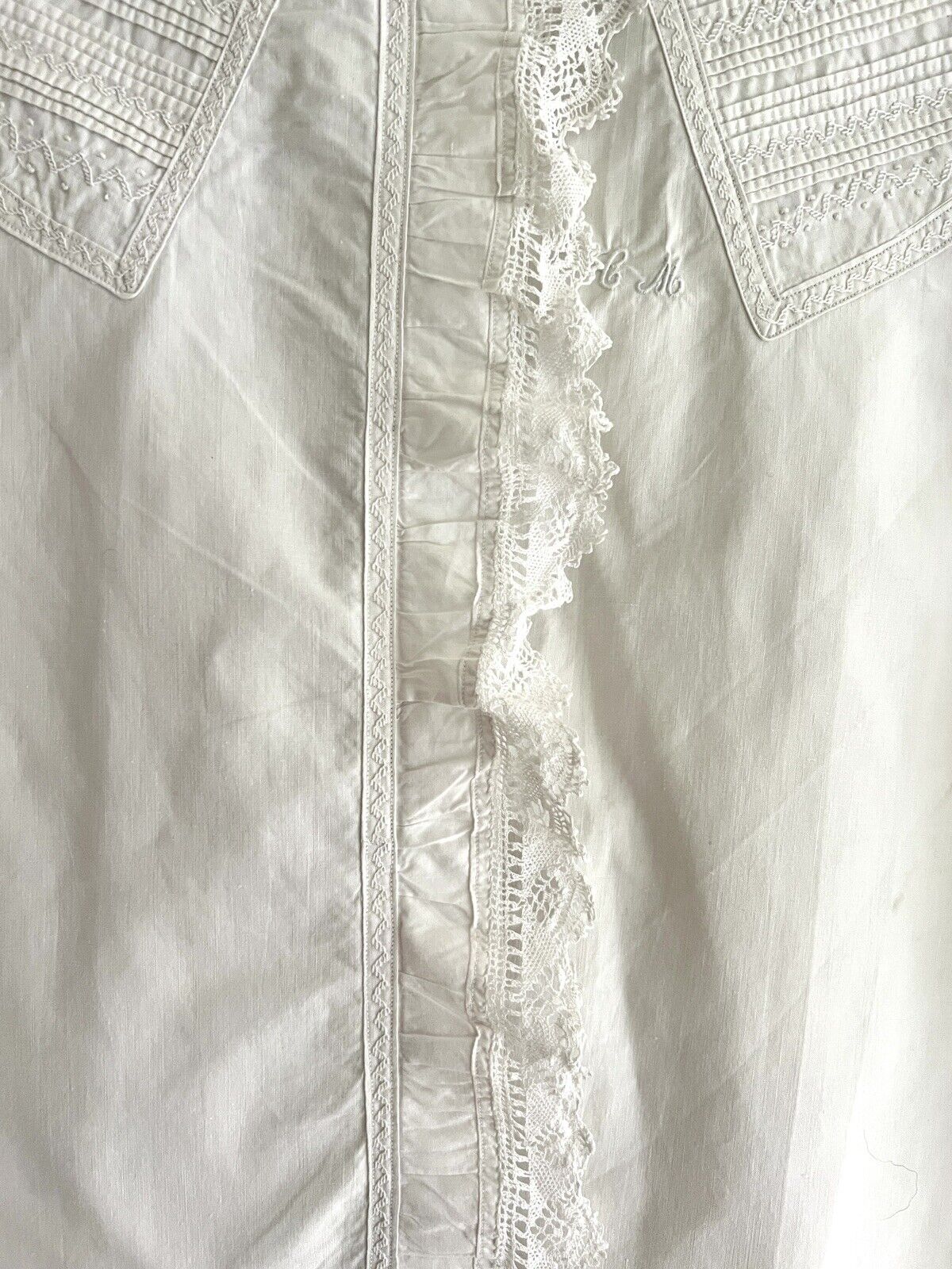 Rare VICTORIAN French woman embroidered BLOUSE pintucks LACE frill CM mono c1900