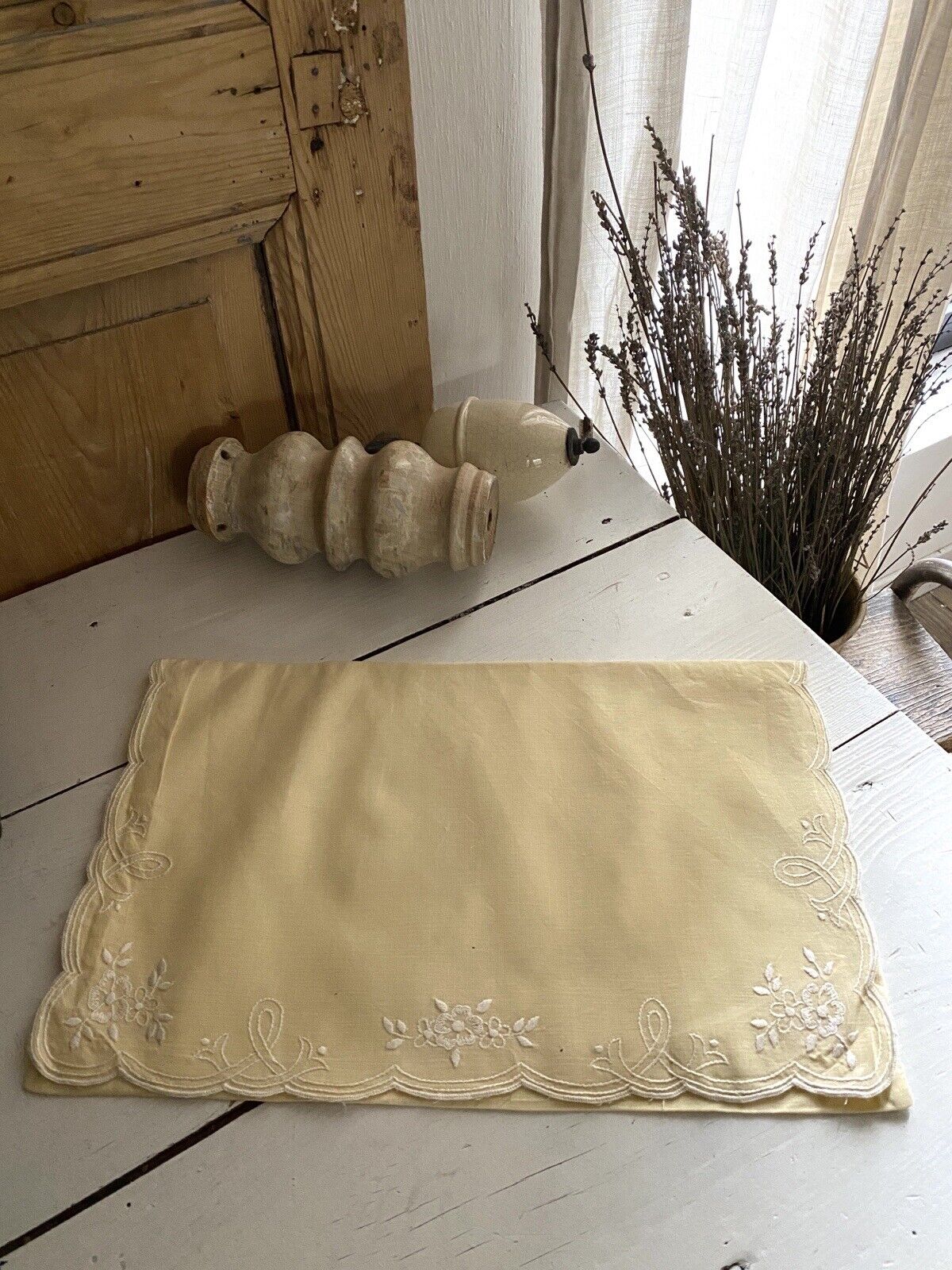 Vintage French cotton EMBROIDERED LINGERIE BAG festons  c1930