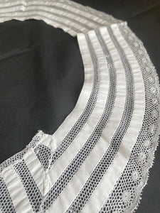 Antique French VAL LACE COLLAR c1930