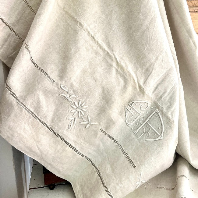 ANCIEN DRAP EN lin monogrammé RM chiffré 300 x 220cm brodé broderie fleurs EUR 22,00 - FR ANCIEN DRAP EN lin monogrammé RM chiffré 300 x 220cm brodé broderie fleurs EUR 22,00 - FR