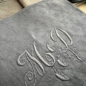 SERVIETTES DE TABLE anciennes et teintées EUR 36,00 - FR SERVIETTES DE TABLE anciennes et teintées EUR 36,00 - FR