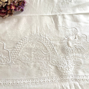 Nappe Carrée en Lin Blanc | Mosaique | Savoir-Faire Asiatique Nappe Carrée en Lin Blanc | Mosaique | Savoir-Faire Asiatique