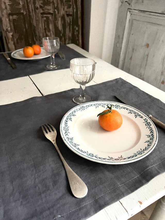 Paire de sets de table en lin teint gris orage