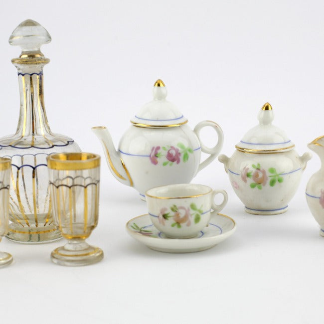 JOLIE DINETTE ANCIENNE En Porcelaine De Limoges Dans Son Coffret D JOLIE DINETTE ANCIENNE En Porcelaine De Limoges Dans Son Coffret D