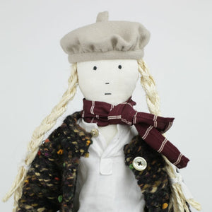 Bertille 縫いぐるみ人形用のベージュウールのベレー帽